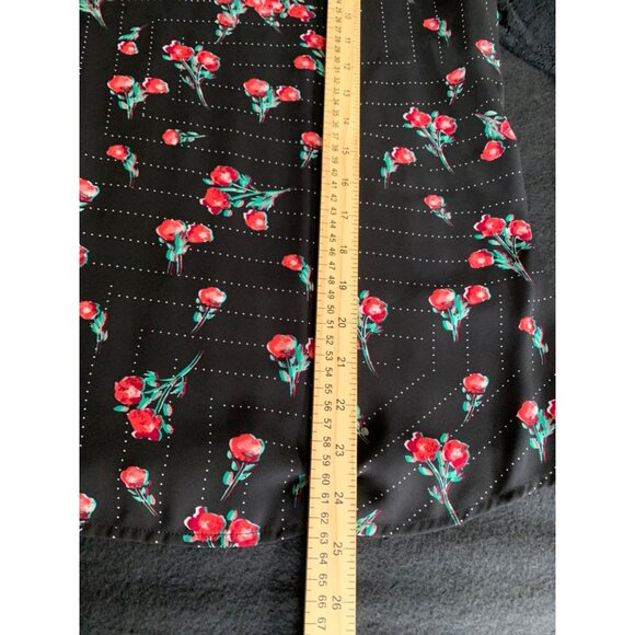 Van Heusen Womens Black Floral Bell Sleeve Top Size Large - Picture 6 of 11